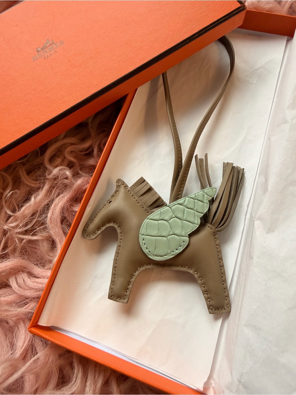 SUPER RARE Hermes Rodeo Pegase Touch 🐊 - Picture 2 of 7